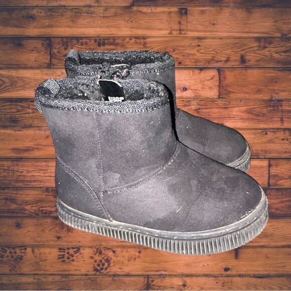 5 for $25🔥Cat & Jack Black Faux Fur Booties Girls Size 6 - Picture 4 of 8